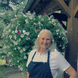 Meet your Posher, Liz